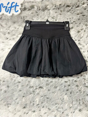 182. Offline aerie small bubble skort nwot
